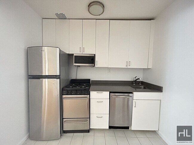 Building Photo - East 91st Street
