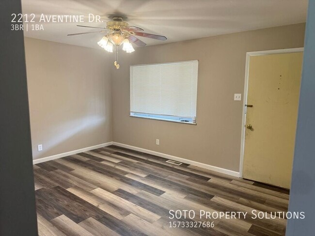 Building Photo - 2212 Aventine Dr