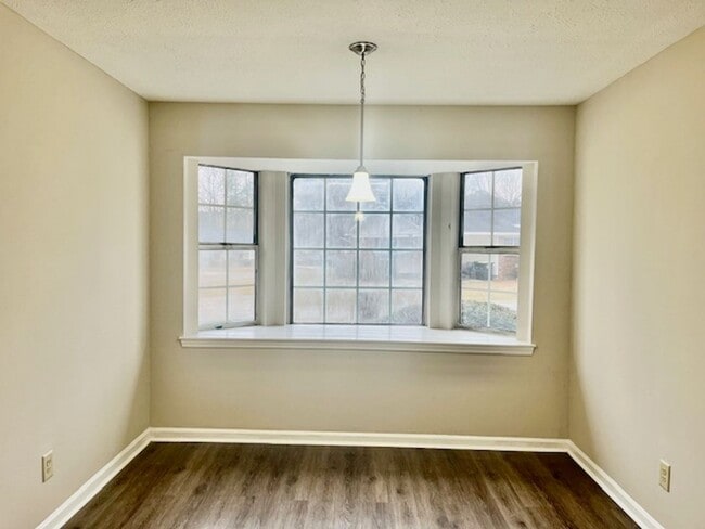 Foto del edificio - Conifer Ring #62 A&amp;B