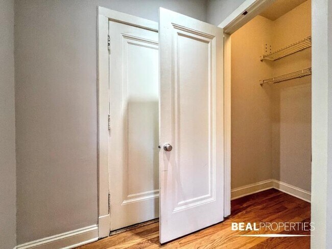 Building Photo - 0 bedroom in CHICAGO IL 60647