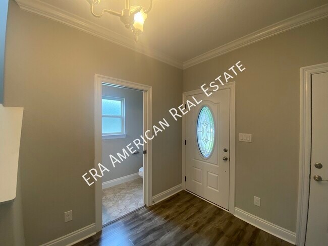 Foto del edificio - 8461 Laredo St