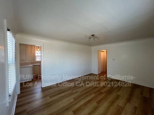 Building Photo - 625 W 23rd St