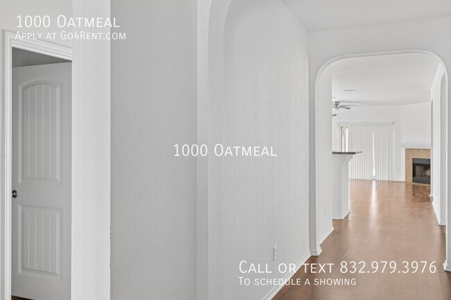 Foto del edificio - 1000 Oatmeal-