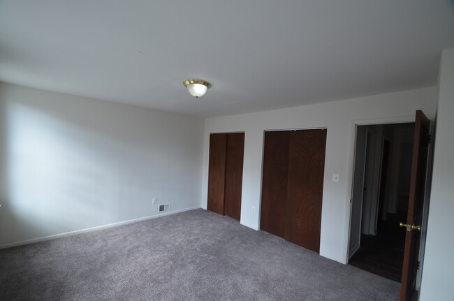 Building Photo - 535 N Calhoun St