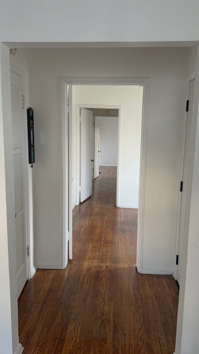 Foto del edificio - 3720 Ruthelen St