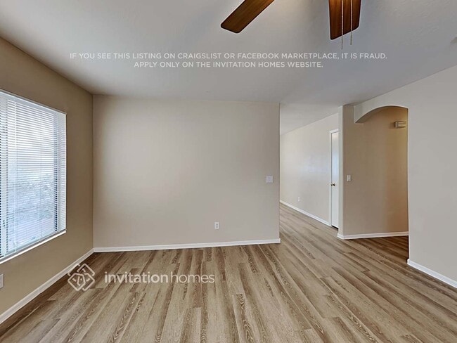 Foto del edificio - 12425 W Sweetwater Ave