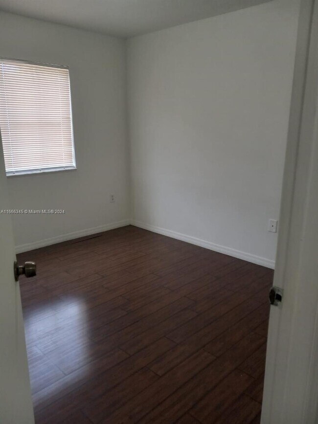 Foto del edificio - 1270 SE 31st Ct