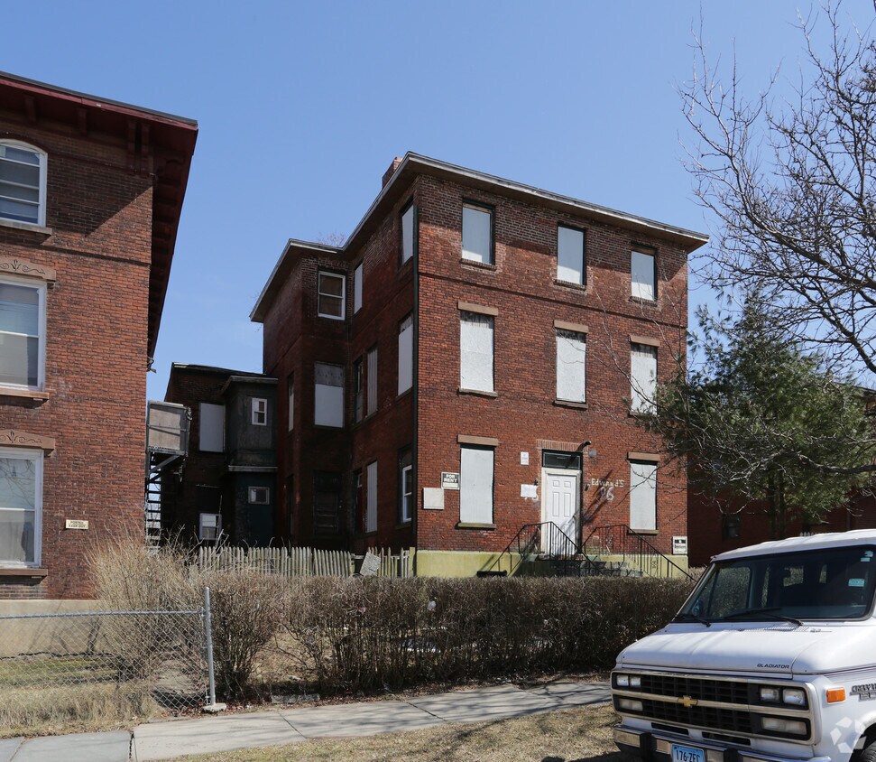 9496 Edwards St, Hartford, CT 06120 Apartments in Hartford, CT