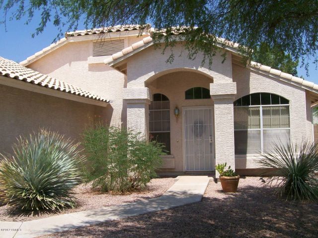 Foto del edificio - COMING SOON IN WELL-KEPT NO HOA NEIGHBORHOOD!!!