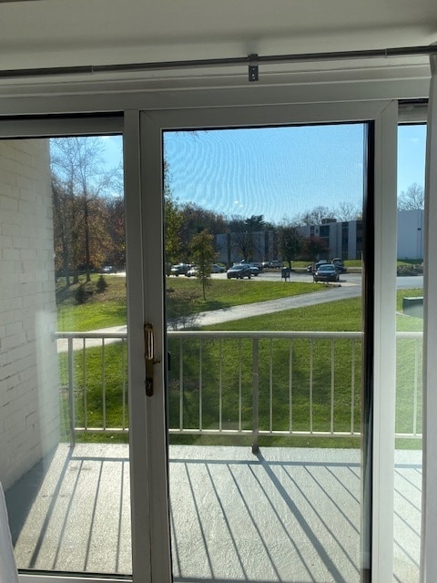 Building Photo - Spacious and bright 2 bedroom 2 bath in Vi...