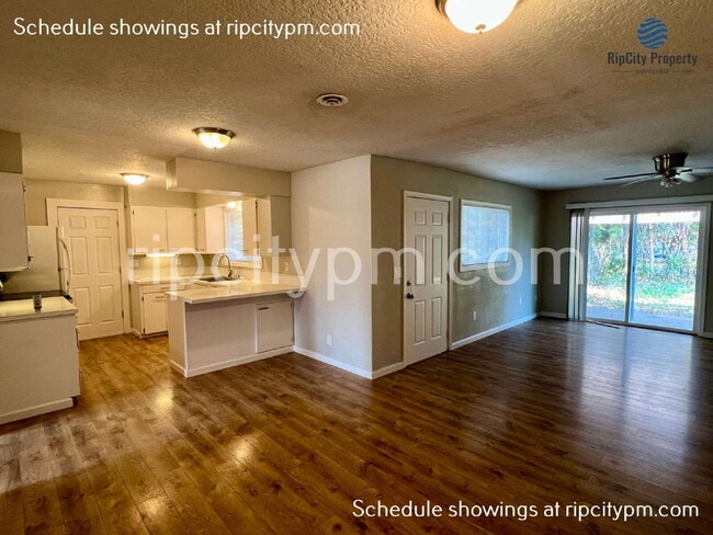 Foto del edificio - 1419 NE Cornell Rd