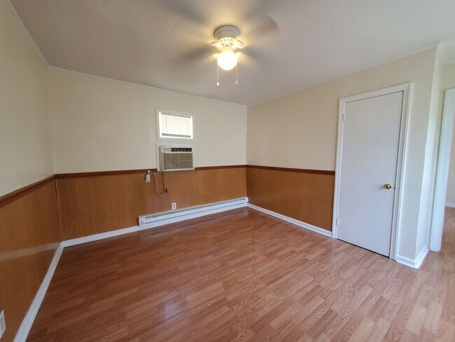 Foto del edificio - 401 Eva Cir