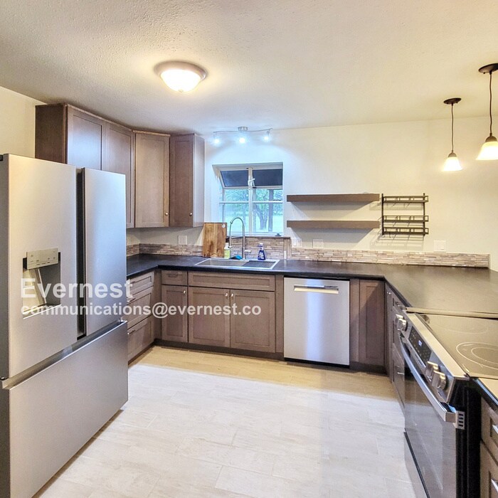 Foto principal - 410 Magnolia St