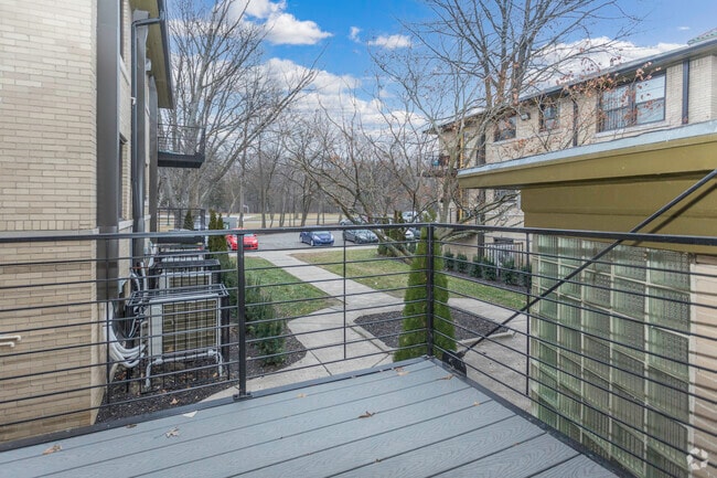 1BR, 1BA - 900 SF - RCI Shelbourne