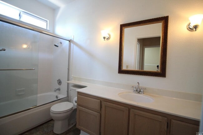 Building Photo - 900 Bluewater Dr