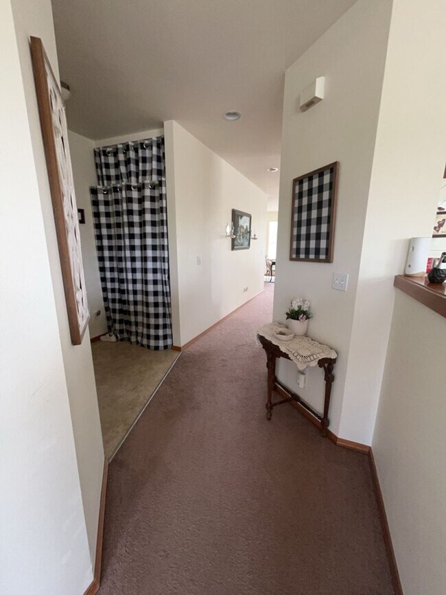 Foto del edificio - Spacious 3bd in Lake Stevens