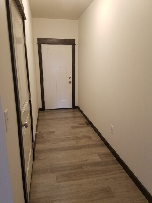 Foto del edificio - 1514 Butler Creek Ave