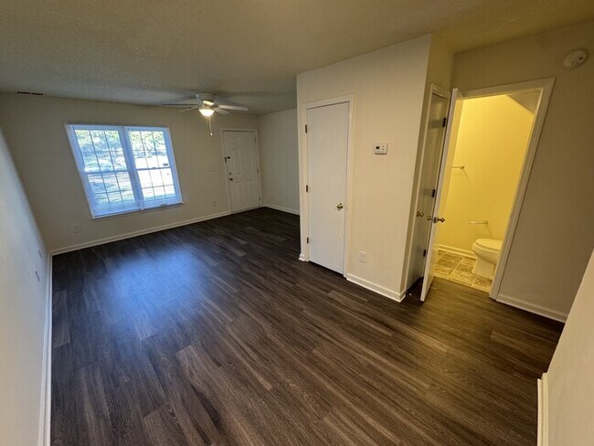 Foto del edificio - 2 bed 1.5 Bath