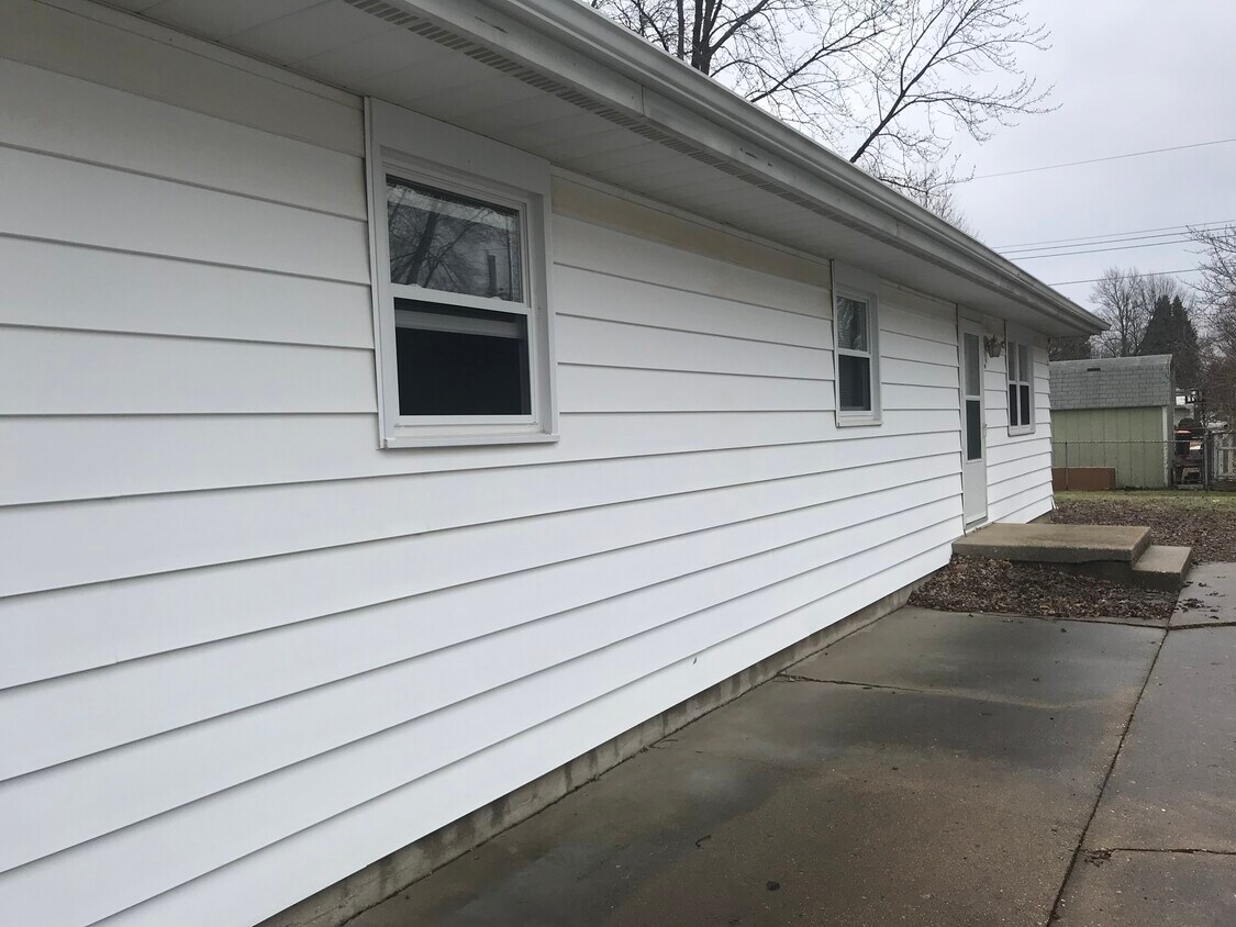 Foto principal - 1026 N Jefferson St