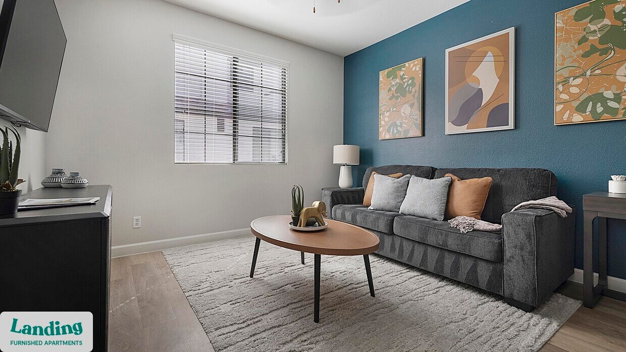 Foto principal - 9242 W Russell Rd