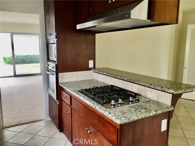Building Photo - 28111 Golden Meadow Dr