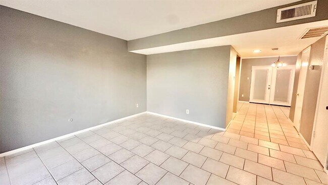 Foto del edificio - 4205 Benard Ct