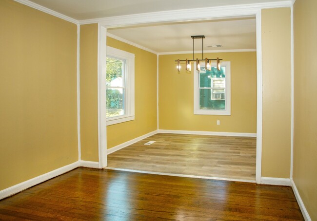 Building Photo - Fully Renovated 3-Bed Home in Macon!