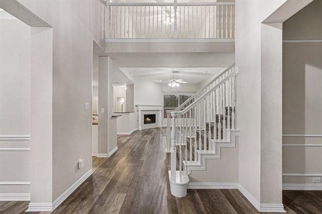 Foto del edificio - 6881 Baird Dr