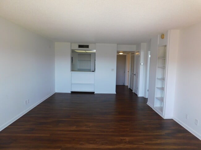 Foto del edificio - 2620 Cove Cay Dr