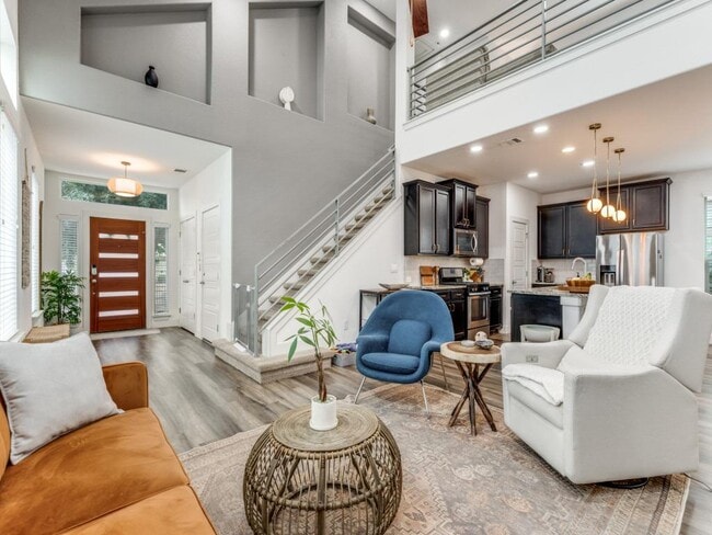 Foto del edificio - 2204 Montague St