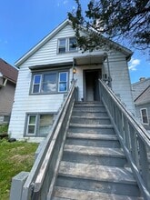 Building Photo - 2562 S 9th St