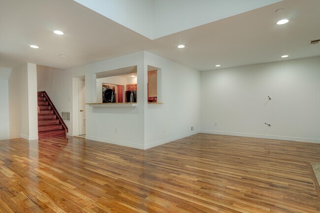 Foto del edificio - 782 Spinnaker Ct
