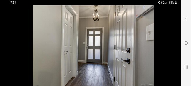 Foto del edificio - 326 Settlers Ln
