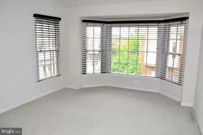 Foto del edificio - 503 Casey Ln