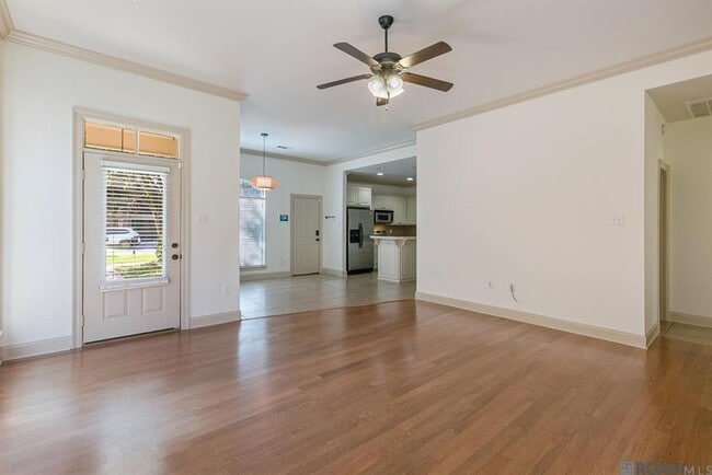 Building Photo - 3BR/2BA Summerwood Home – Open Layout & Great Yard