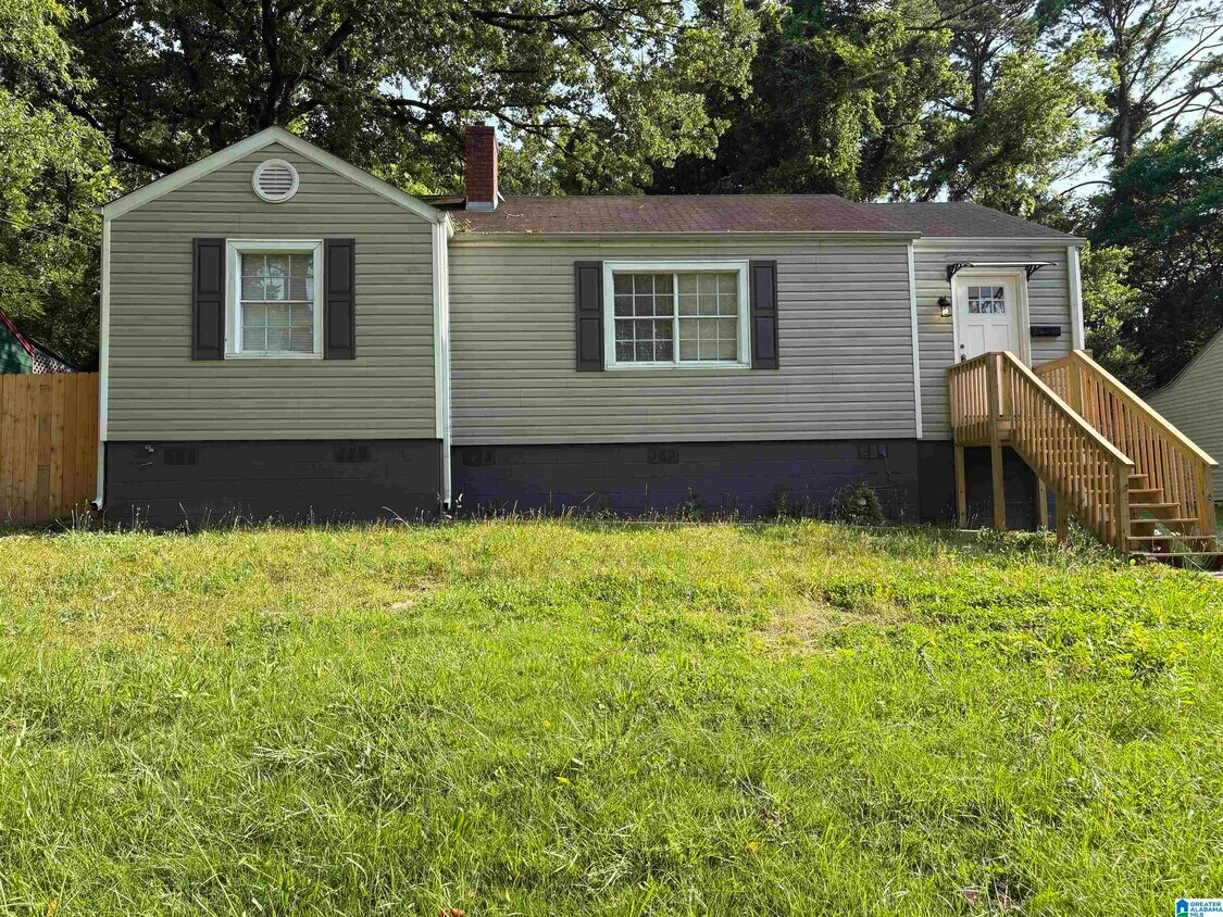 Primary Photo - 820 79th Pl S