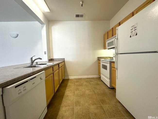 Building Photo - 200 Talus Way