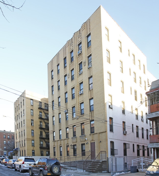 Building Photo - 8313 Bay Pky