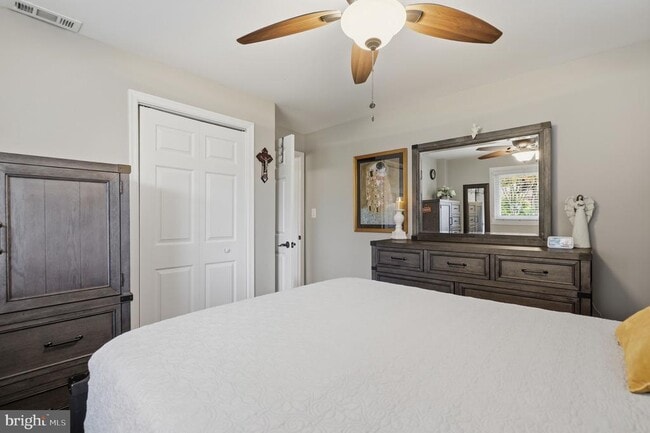 Foto del edificio - 7137 Murray Ln