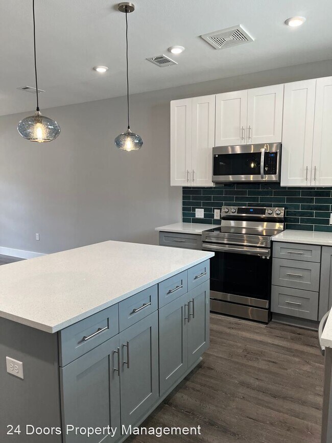 Building Photo - 6 br, 6.5 bath House - 3146 Forest Park Blvd