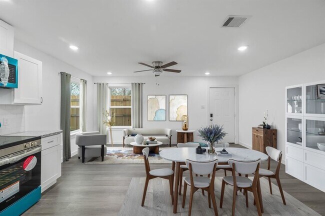 Foto del edificio - 8011 Caddo Rd