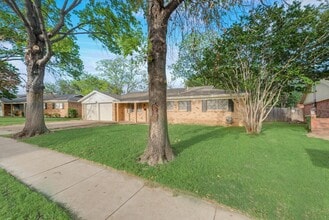 Building Photo - 5304 Susan Lee Ln
