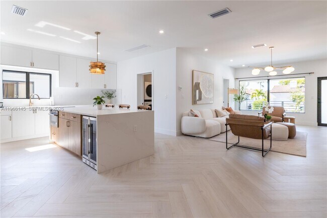 Foto del edificio - 1420 SW 17th St