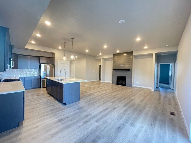 Building Photo - Brand New Coeur d'Alene Home