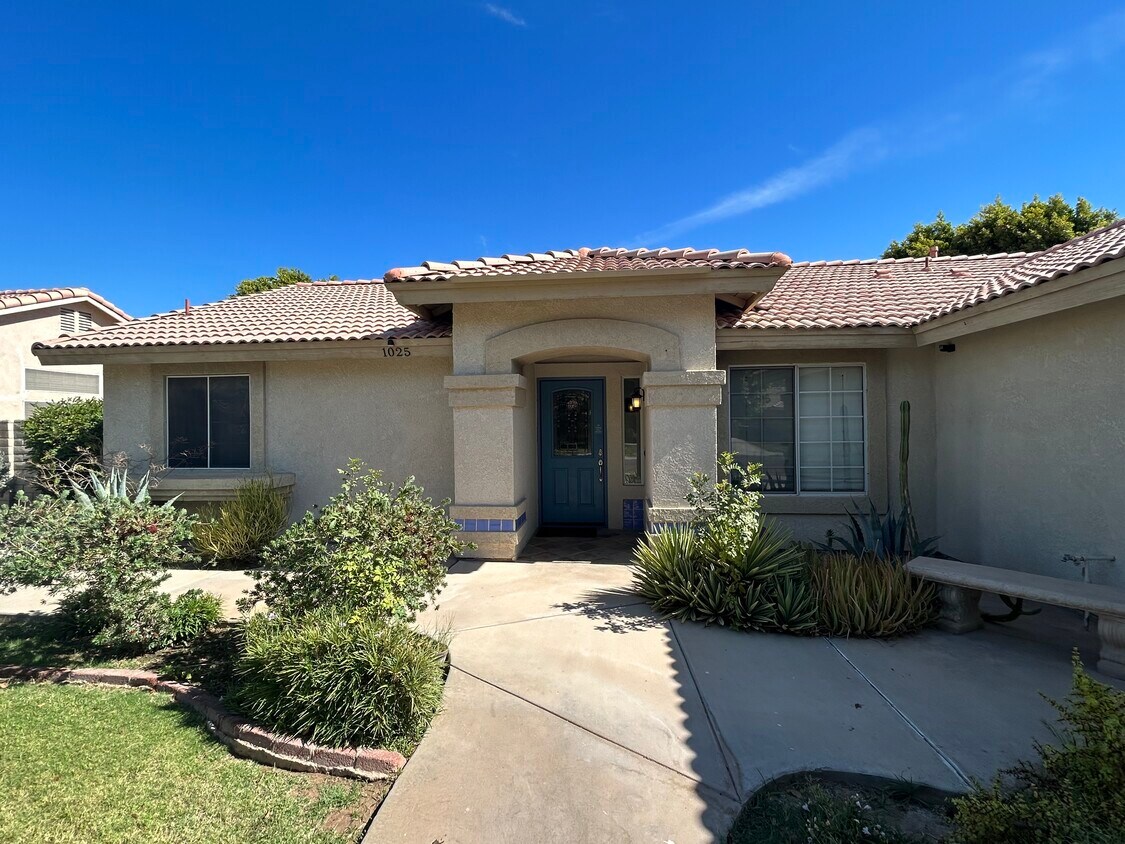 1025 Calle Del Sol, Brawley, CA 92227 House Rental in Brawley, CA