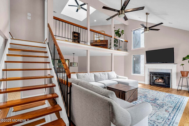 Building Photo - 18 Cotswold Cir