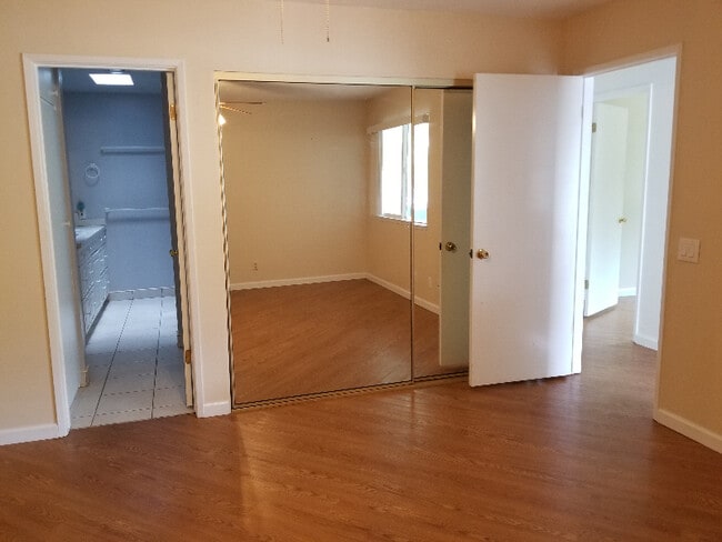 Building Photo - 711 Le Conte St