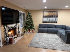 Building Photo - 261 Devon Way