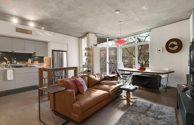 Sala de estar - 501 Roy St
