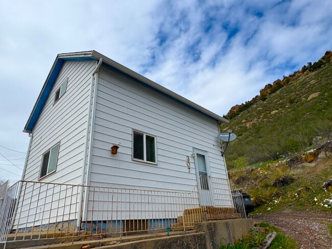 Foto del edificio - Beautifully Remodeled Mountain House in Hi...